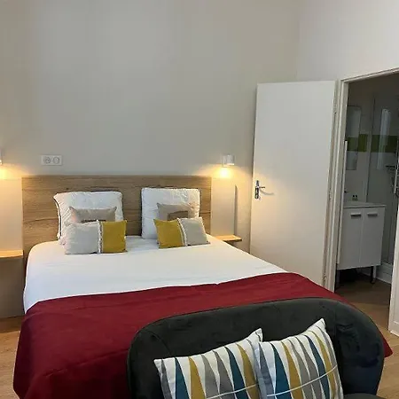 Appartement Studio De - Lit Queen Size - Wifi *